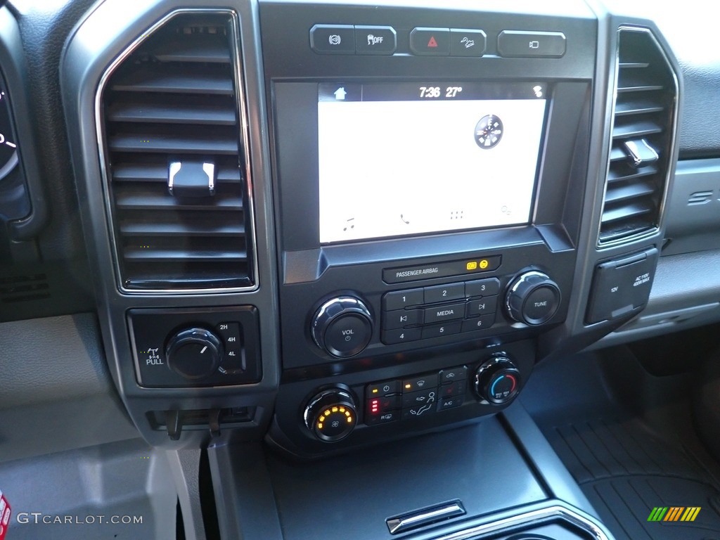 2019 F250 Super Duty XLT Crew Cab 4x4 - Ruby Red / Earth Gray photo #26