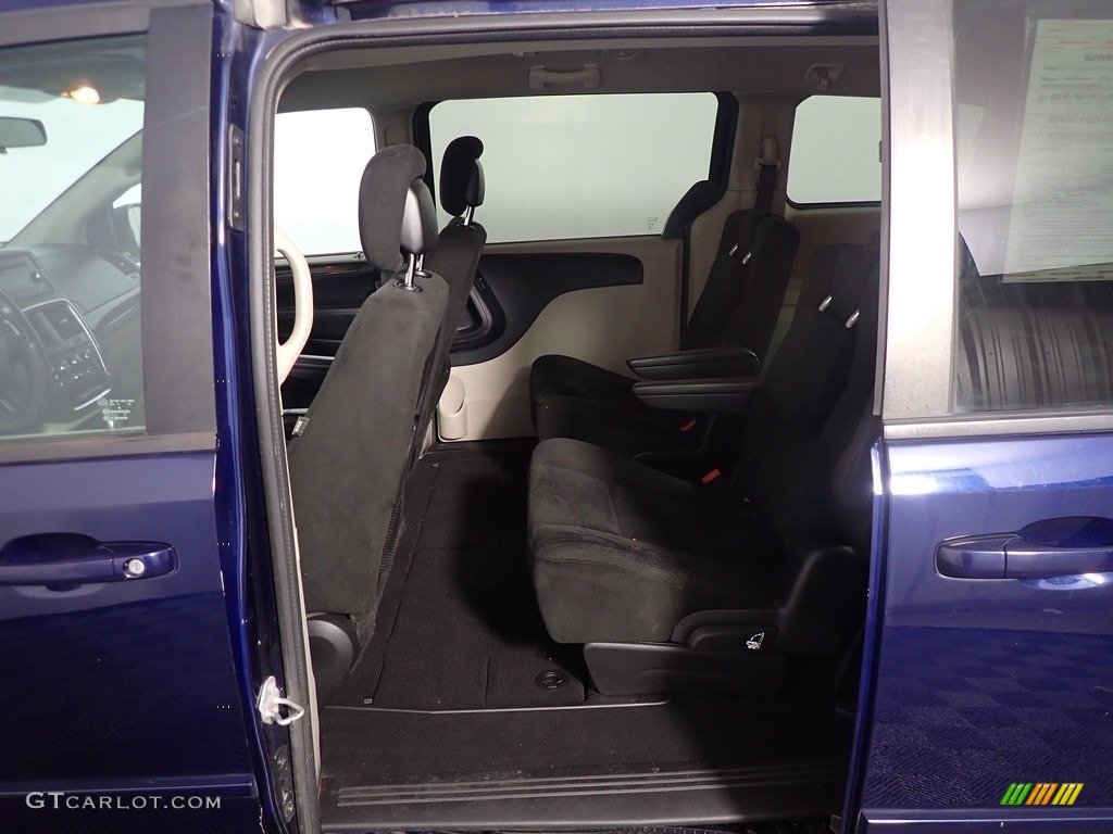 2015 Grand Caravan SXT - True Blue Pearl / Black/Light Graystone photo #33