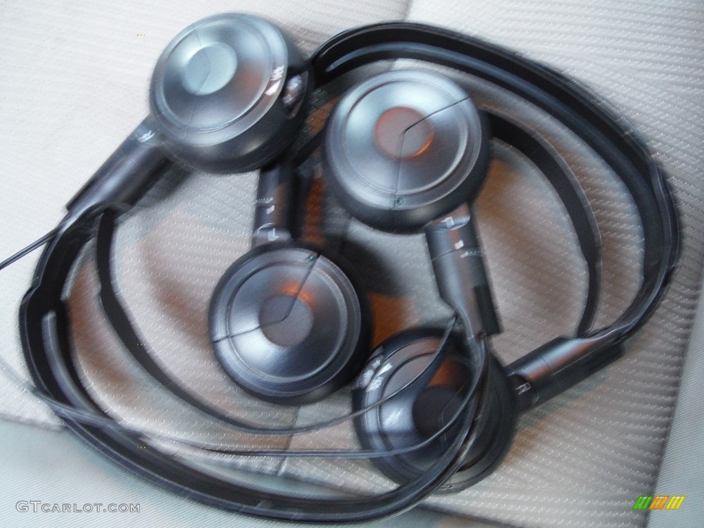 2015 Pilot SE 4WD - Modern Steel Metallic / Gray photo #12