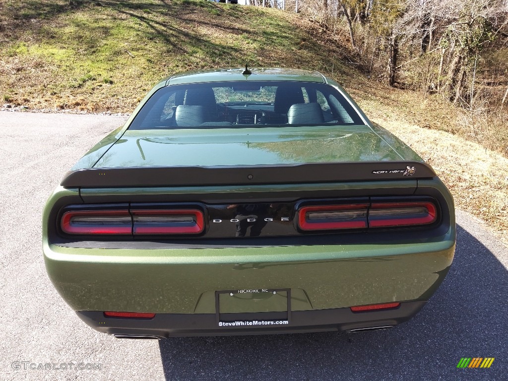 2020 Challenger R/T Scat Pack - F8 Green / Black photo #7