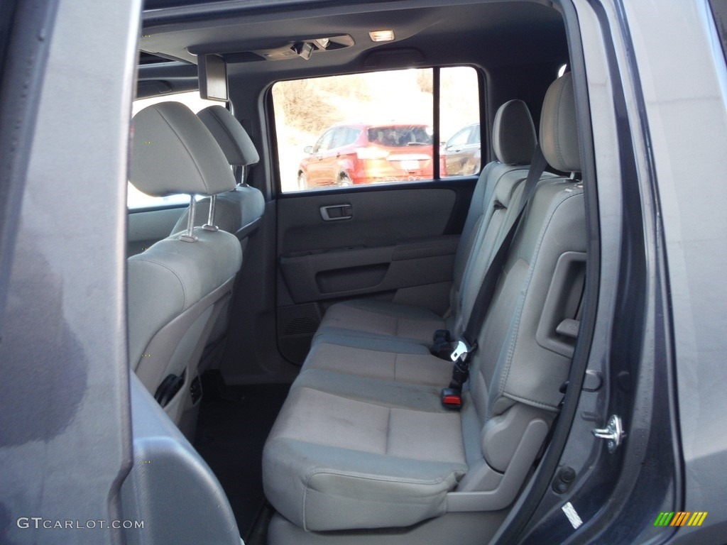 2015 Pilot SE 4WD - Modern Steel Metallic / Gray photo #27