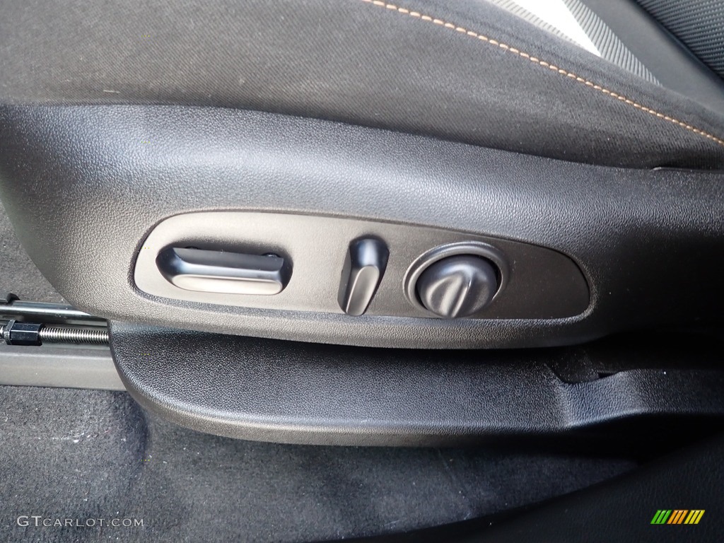 2019 Traverse LT AWD - Pepperdust Metallic / Jet Black photo #24