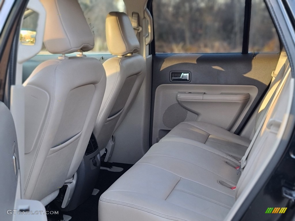 2010 Edge Limited AWD - Tuxedo Black Metallic / Charcoal Black photo #18