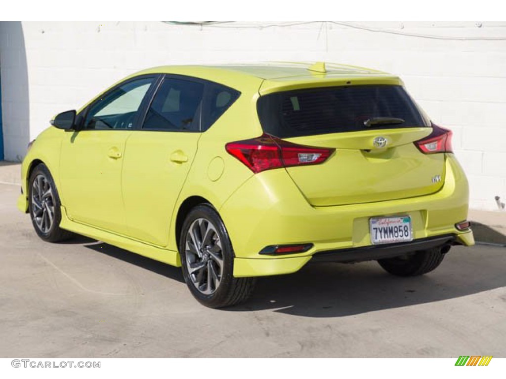 2017 Corolla iM  - Spring Green Metallic / Black photo #2