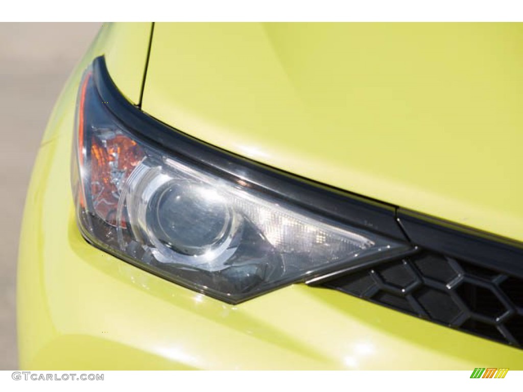 2017 Corolla iM  - Spring Green Metallic / Black photo #8