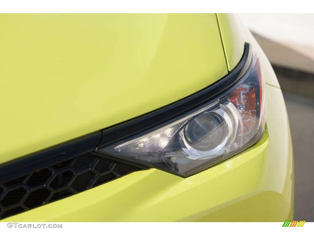 2017 Corolla iM  - Spring Green Metallic / Black photo #9