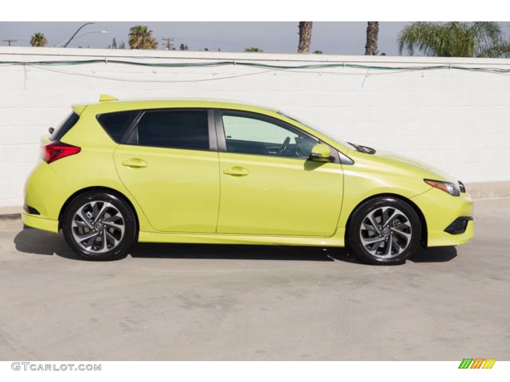 2017 Corolla iM  - Spring Green Metallic / Black photo #14