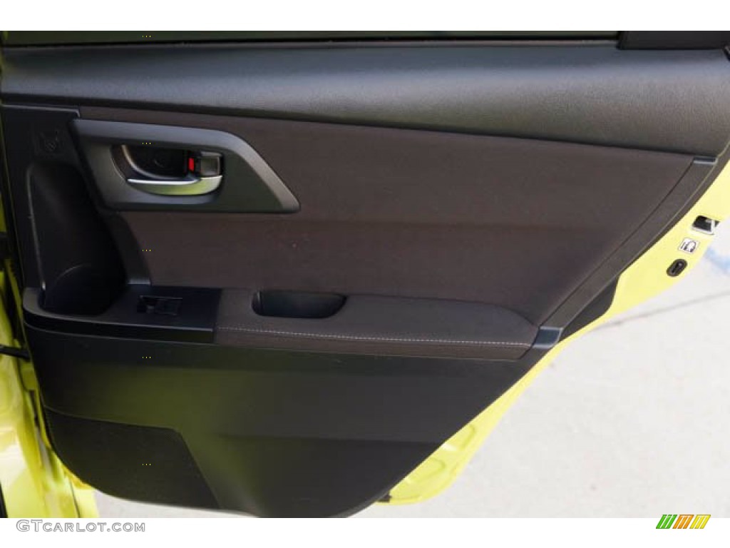 2017 Corolla iM  - Spring Green Metallic / Black photo #32