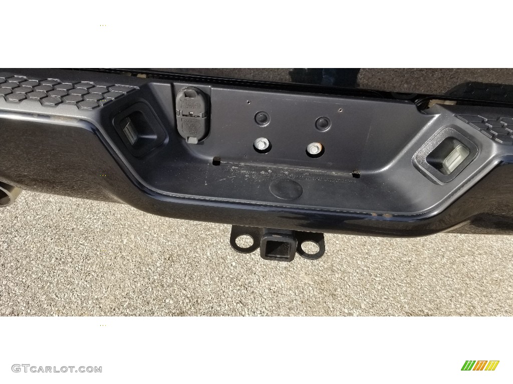 2014 1500 Express Quad Cab 4x4 - Black / Black/Diesel Gray photo #9