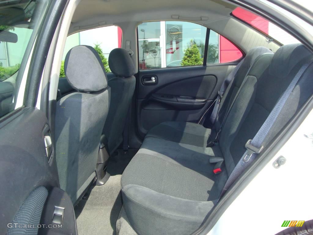 2006 Sentra 1.8 S Special Edition - Cloud White / Charcoal photo #38