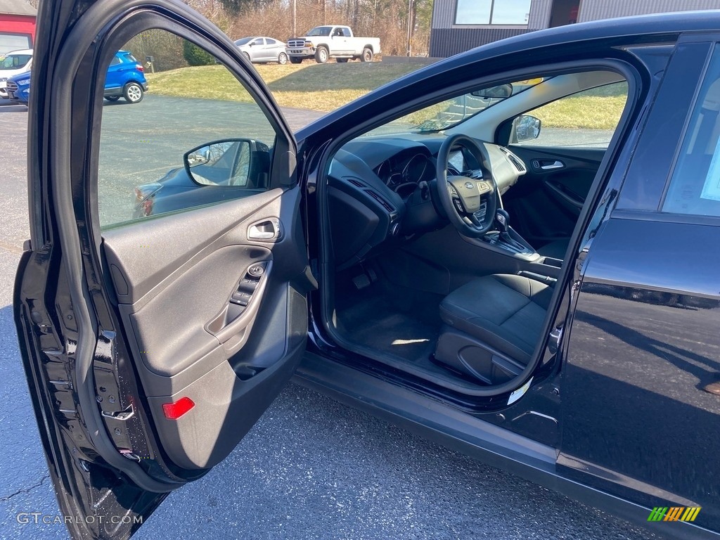 2018 Focus SEL Sedan - Shadow Black / Charcoal Black photo #9