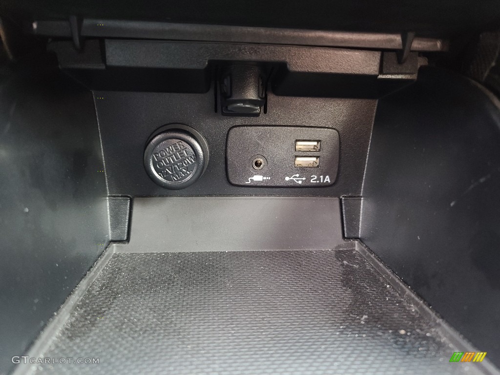 2019 Outback 2.5i Limited - Crystal White Pearl / Slate Black photo #12