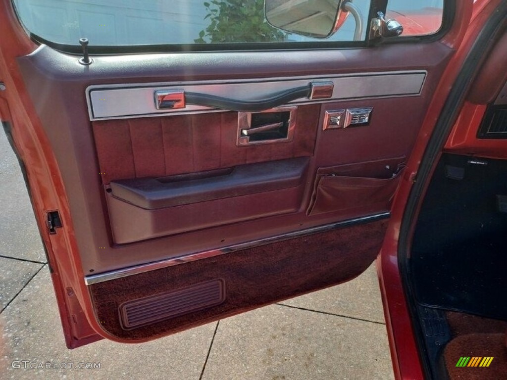 1986 GMC C/K C1500 Sierra Classic Regular Cab Red Door Panel Photo #143856085