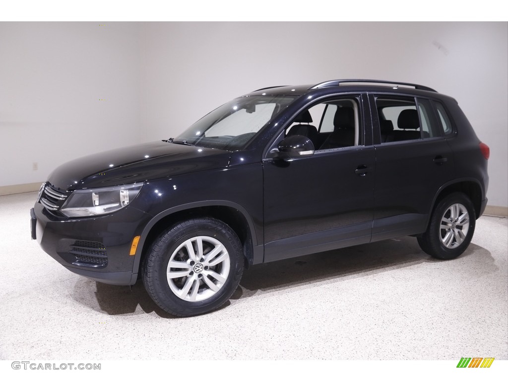 2016 Volkswagen Tiguan S 4MOTION Exterior Photos