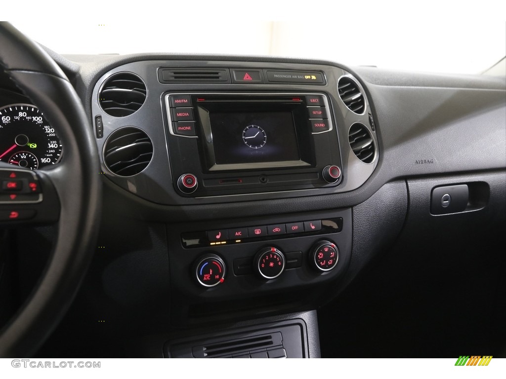 2016 Volkswagen Tiguan S 4MOTION Controls Photo #143857929