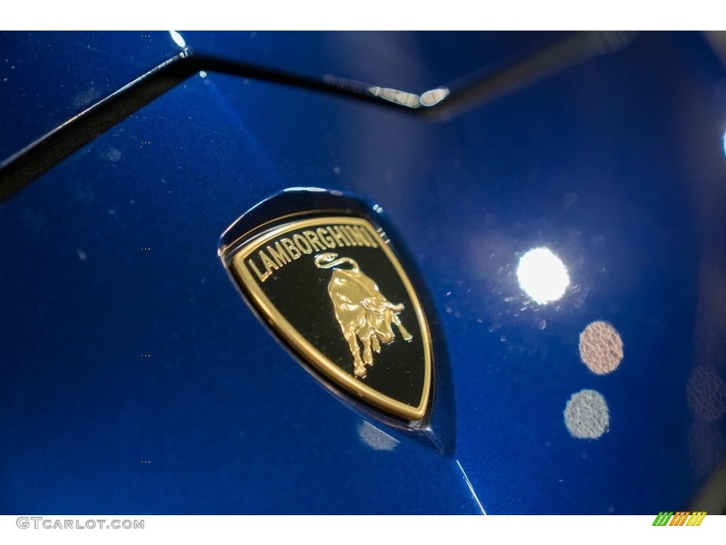 2019 Lamborghini Urus AWD Marks and Logos Photo #143858461