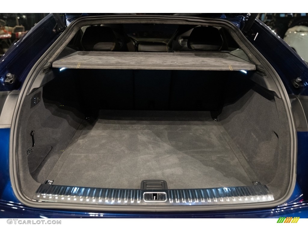 2019 Lamborghini Urus AWD Trunk Photos