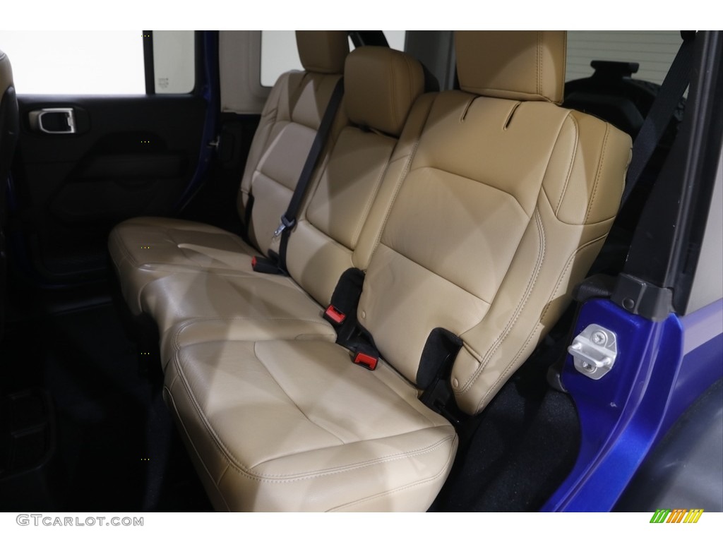2018 Wrangler Unlimited Rubicon 4x4 - Ocean Blue Metallic / Black/Heritage Tan photo #19