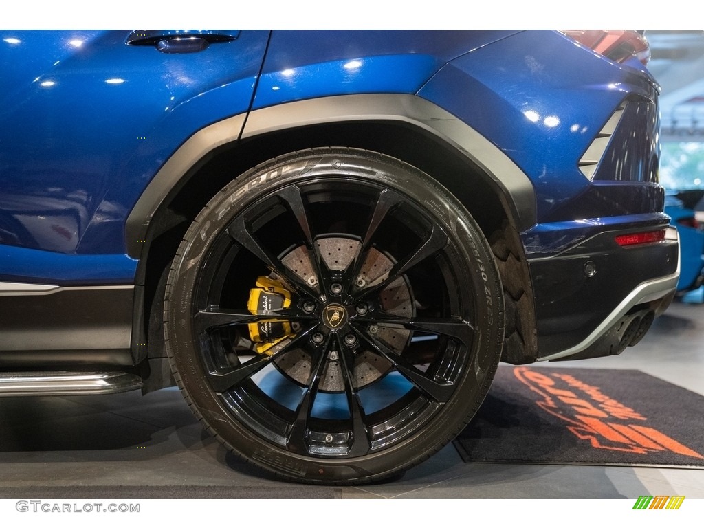 2019 Lamborghini Urus AWD Wheel Photo #143858904