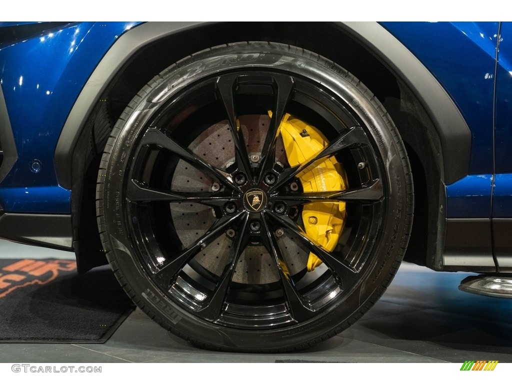 2019 Lamborghini Urus AWD Wheel Photo #143859056