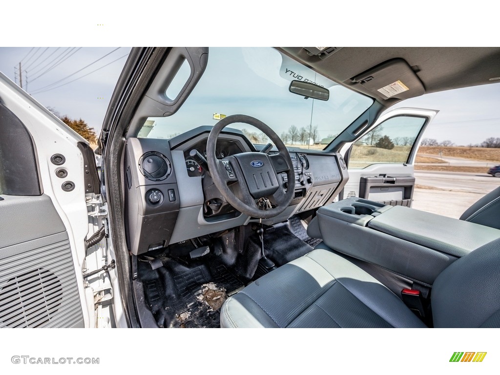 2014 F250 Super Duty XL Regular Cab 4x4 - Oxford White / Steel photo #19