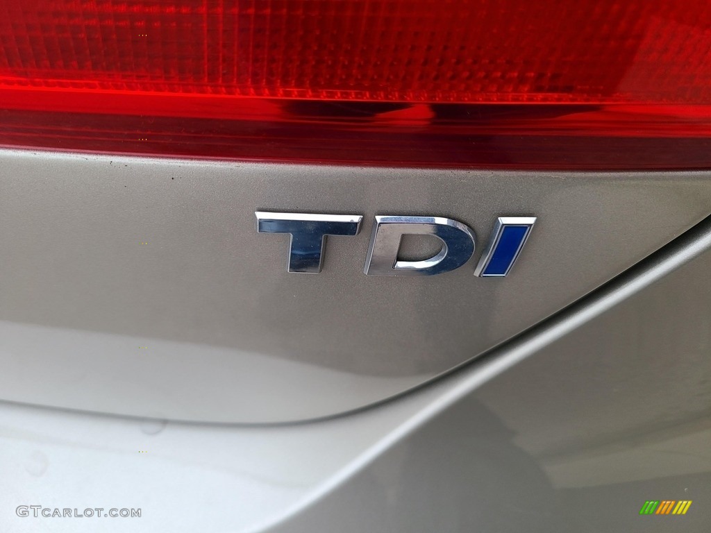 2013 Jetta TDI Sedan - Moonrock Silver Metallic / Cornsilk Beige photo #5
