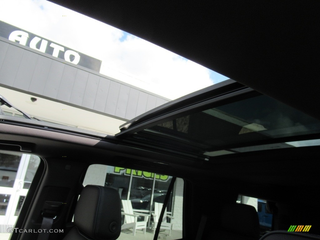 2022 Yukon Denali 4WD - White Frost Tricoat / Very Dark Ash Gray/Dark Walnut photo #11