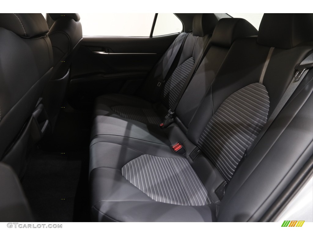 2019 Camry SE - Celestial Silver Metallic / Black photo #15