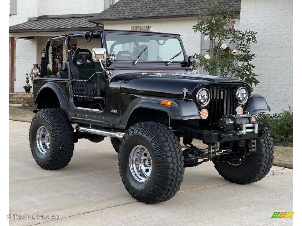 1982 Jeep CJ7 Laredo 4x4 Exterior Photos