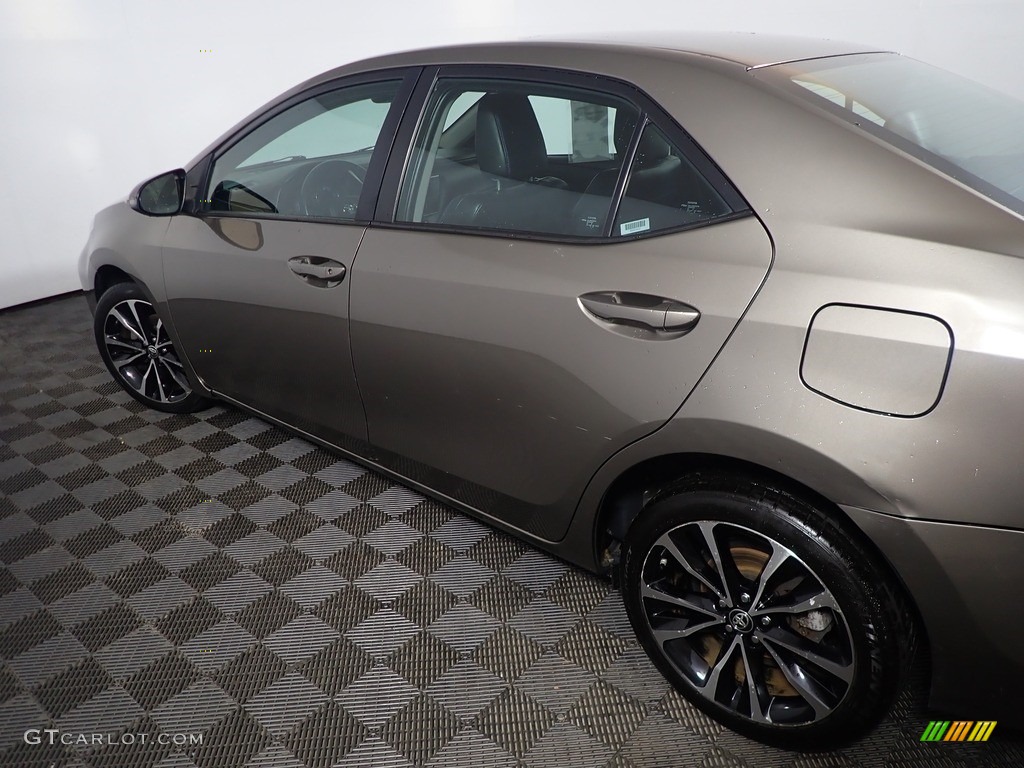 2019 Corolla SE - Falcon Gray metallic / Black photo #18