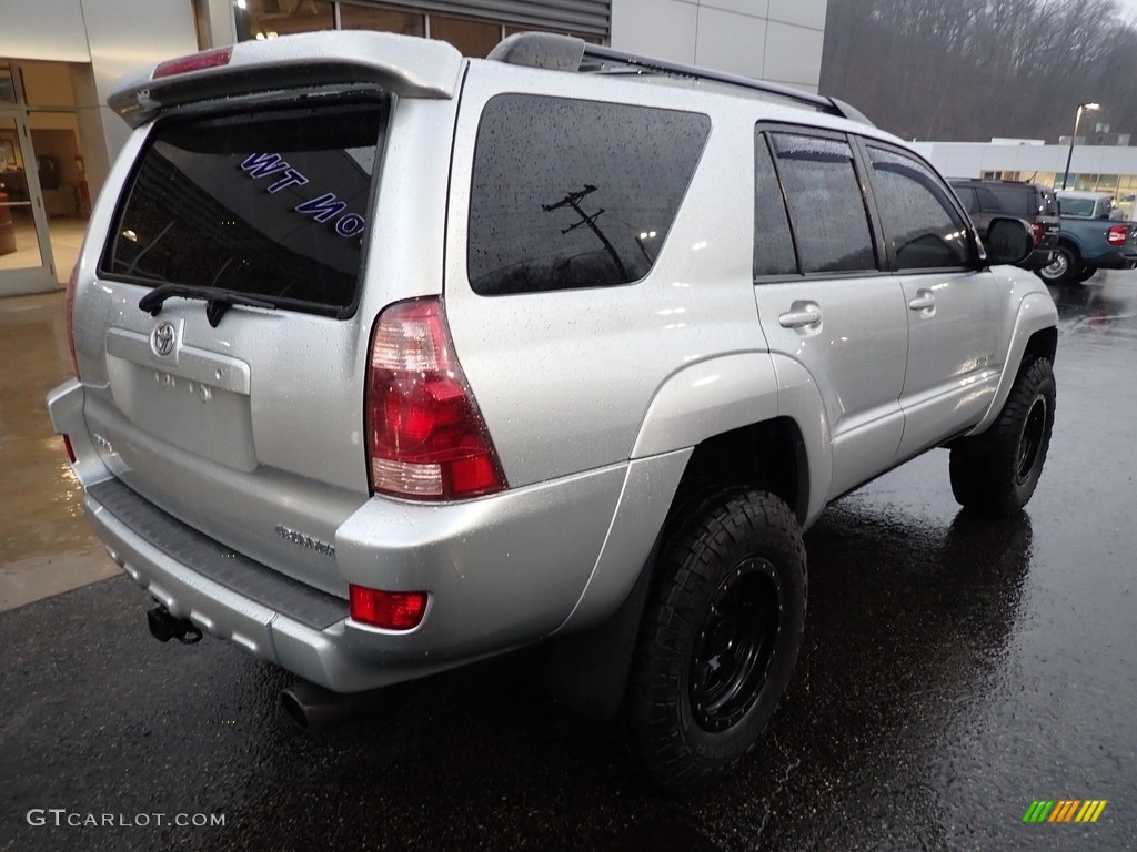 2004 4Runner SR5 4x4 - Titanium Metallic / Stone photo #2