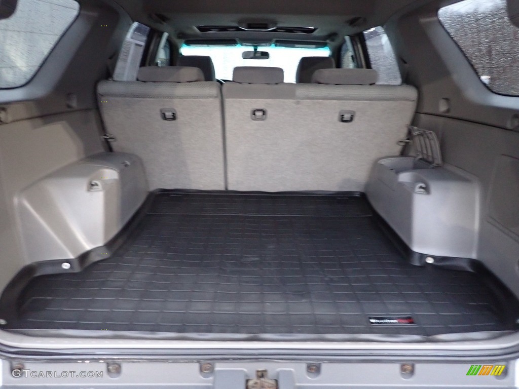 2004 4Runner SR5 4x4 - Titanium Metallic / Stone photo #4