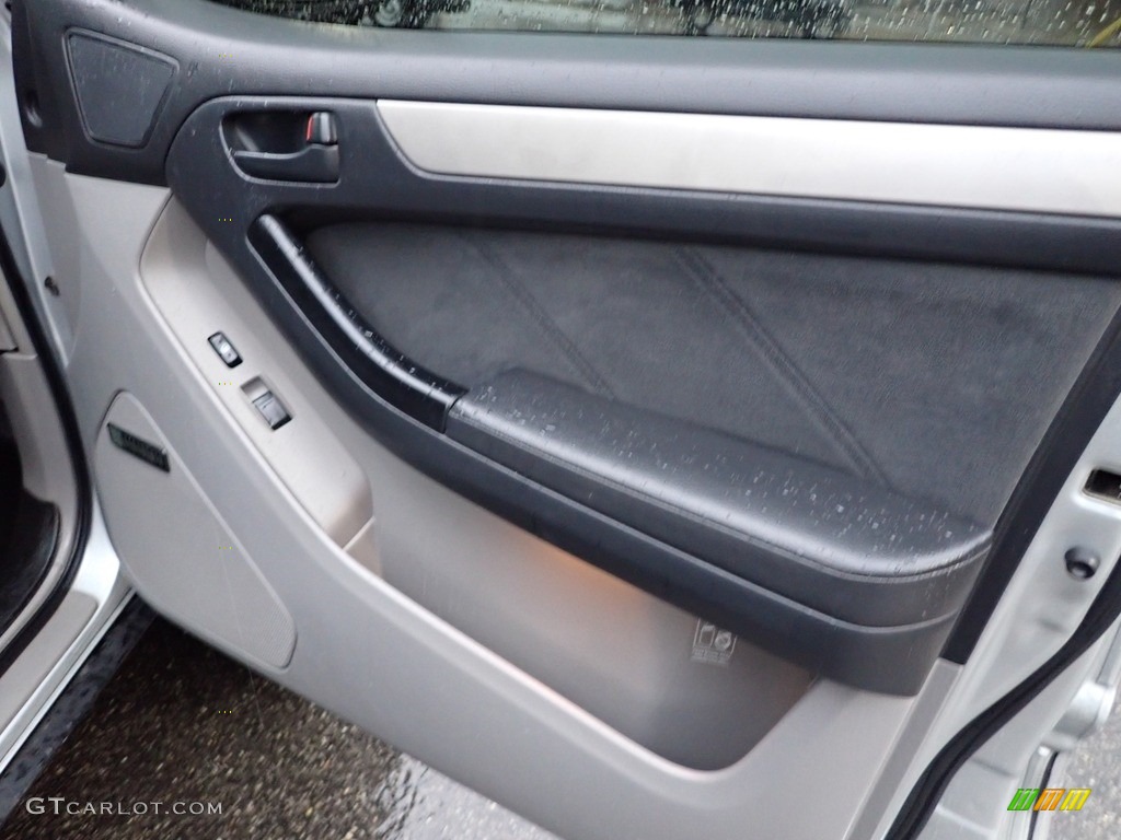 2004 4Runner SR5 4x4 - Titanium Metallic / Stone photo #13