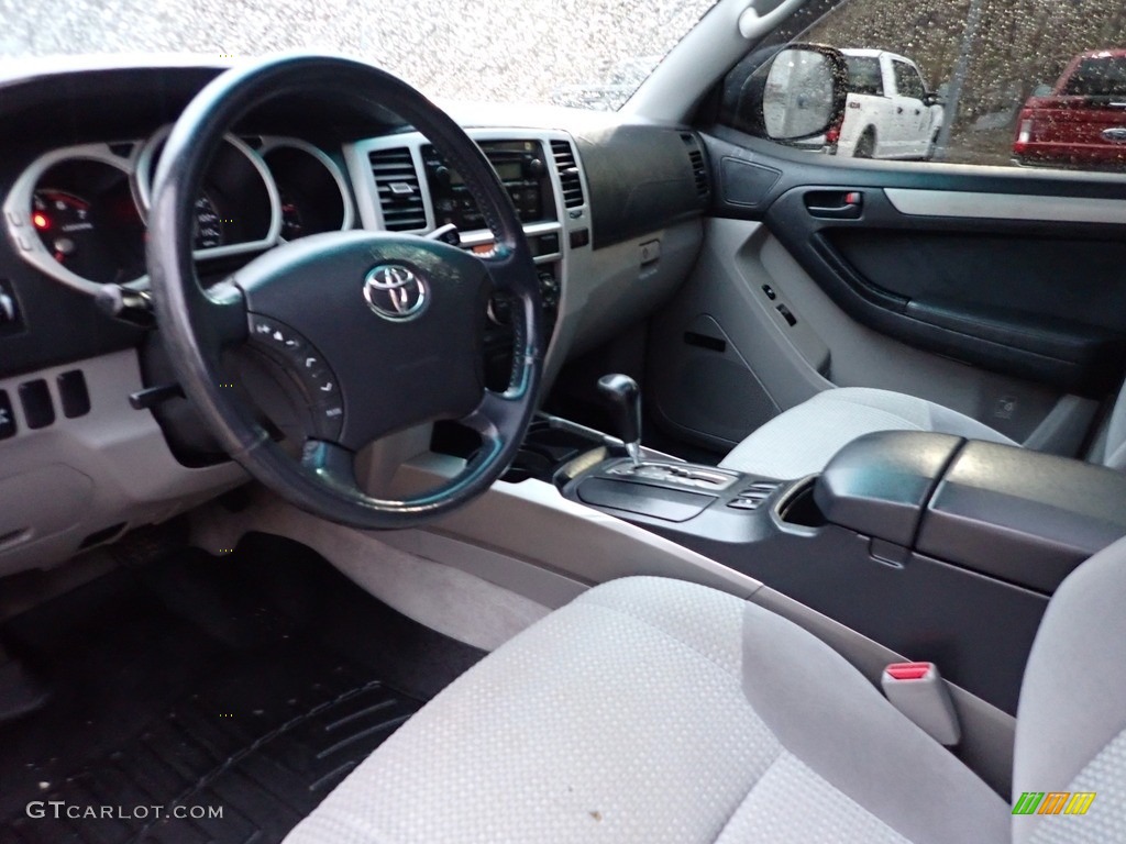 2004 4Runner SR5 4x4 - Titanium Metallic / Stone photo #21