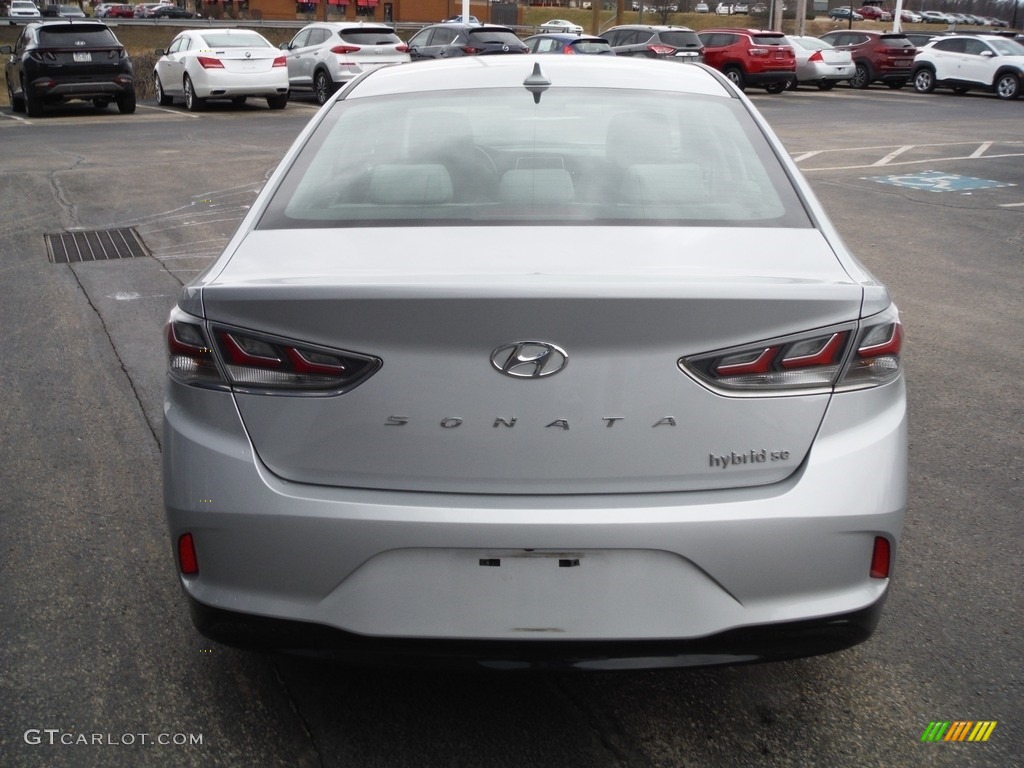 2019 Sonata Hybrid SE - Ion Silver / Gray photo #10