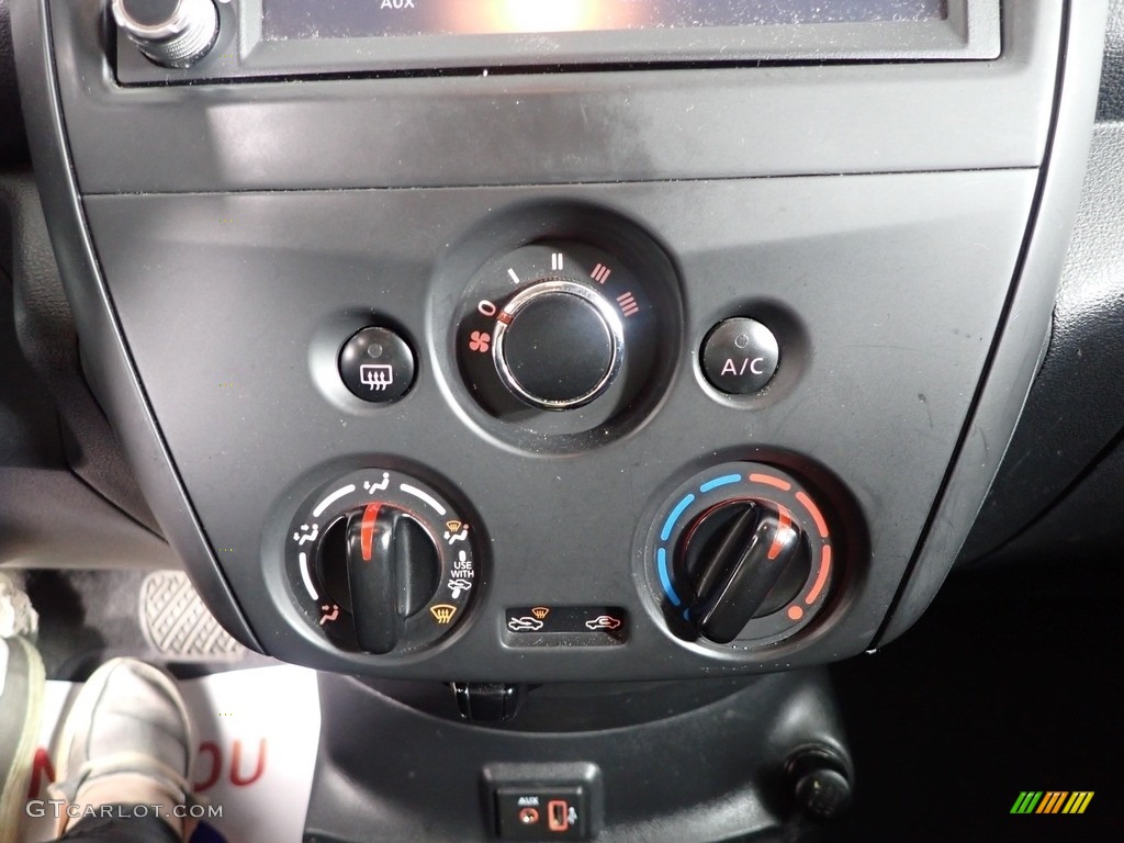 2019 Versa S Plus - Brilliant Silver Metallic / Charcoal photo #22