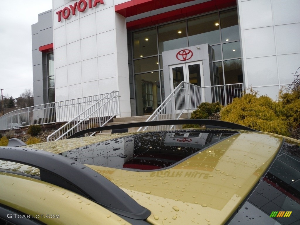 2021 Crosstrek Sport - Plasma Yellow Pearl / Gray photo #3