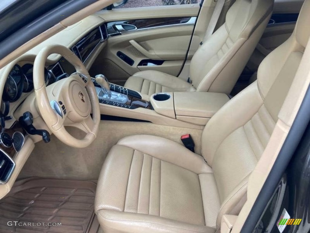 2010 Porsche Panamera 4S Front Seat Photos