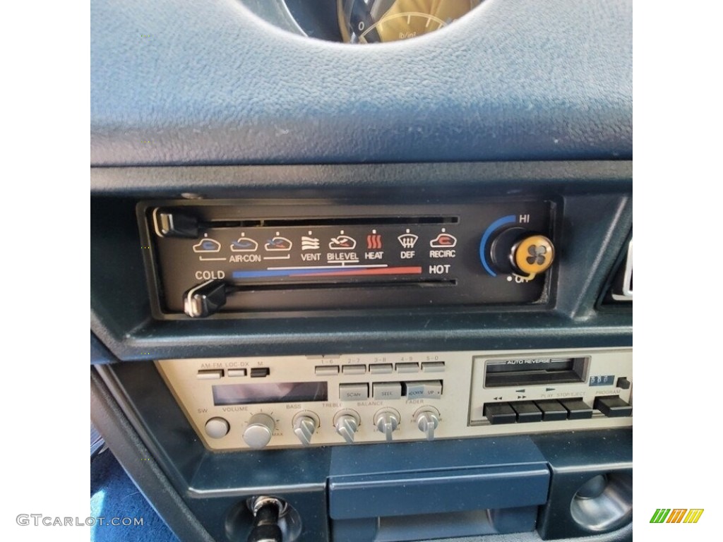 1981 Datsun 280ZX Deluxe Coupe Controls Photos