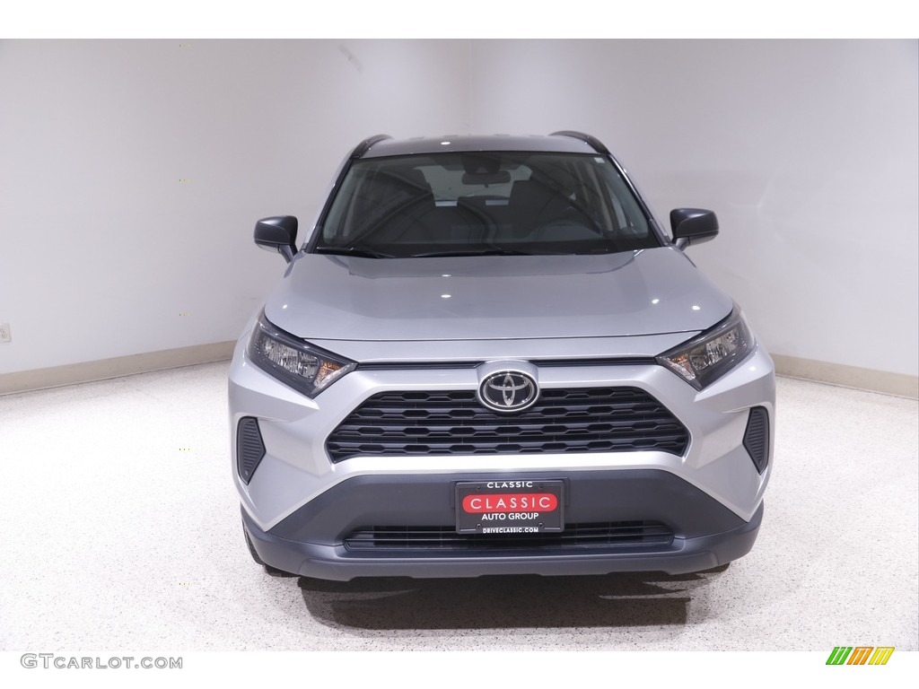 2019 RAV4 LE - Silver Sky Metallic / Black photo #2