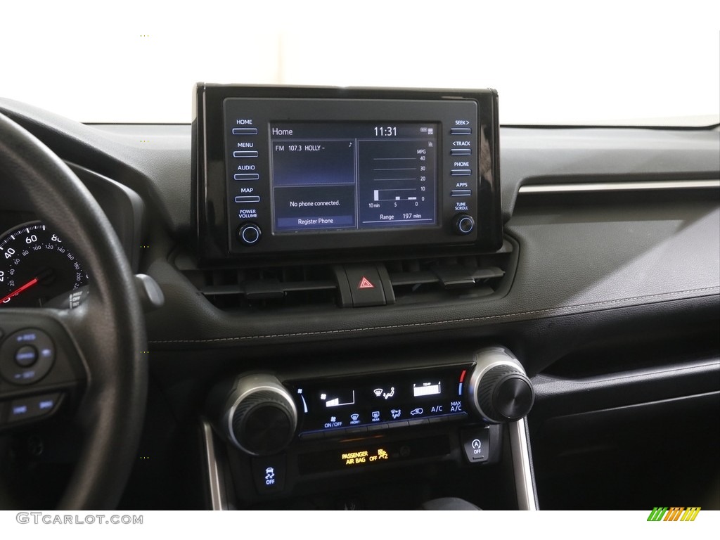 2019 RAV4 LE - Silver Sky Metallic / Black photo #9