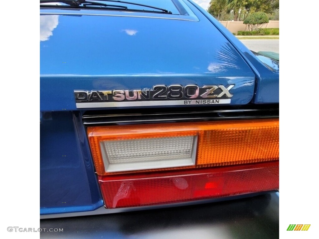 1981 Datsun 280ZX Deluxe Coupe Marks and Logos Photos