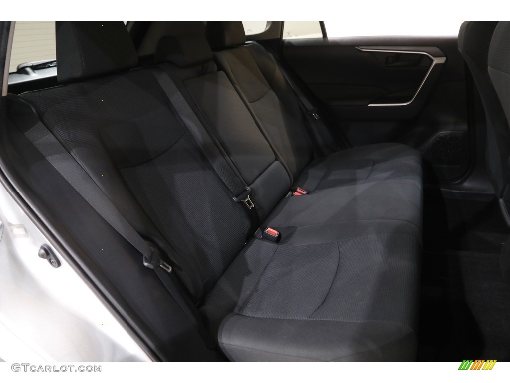 2019 RAV4 LE - Silver Sky Metallic / Black photo #15