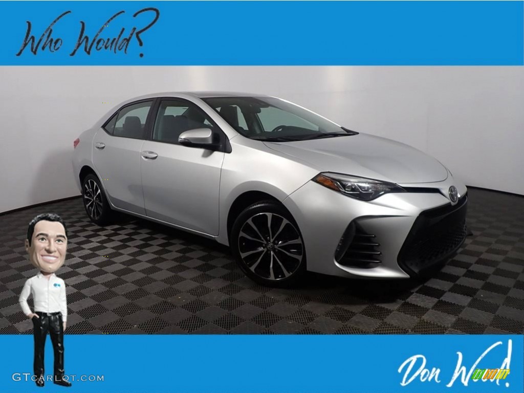 2019 Corolla SE - Classic Silver Metallic / Black photo #1