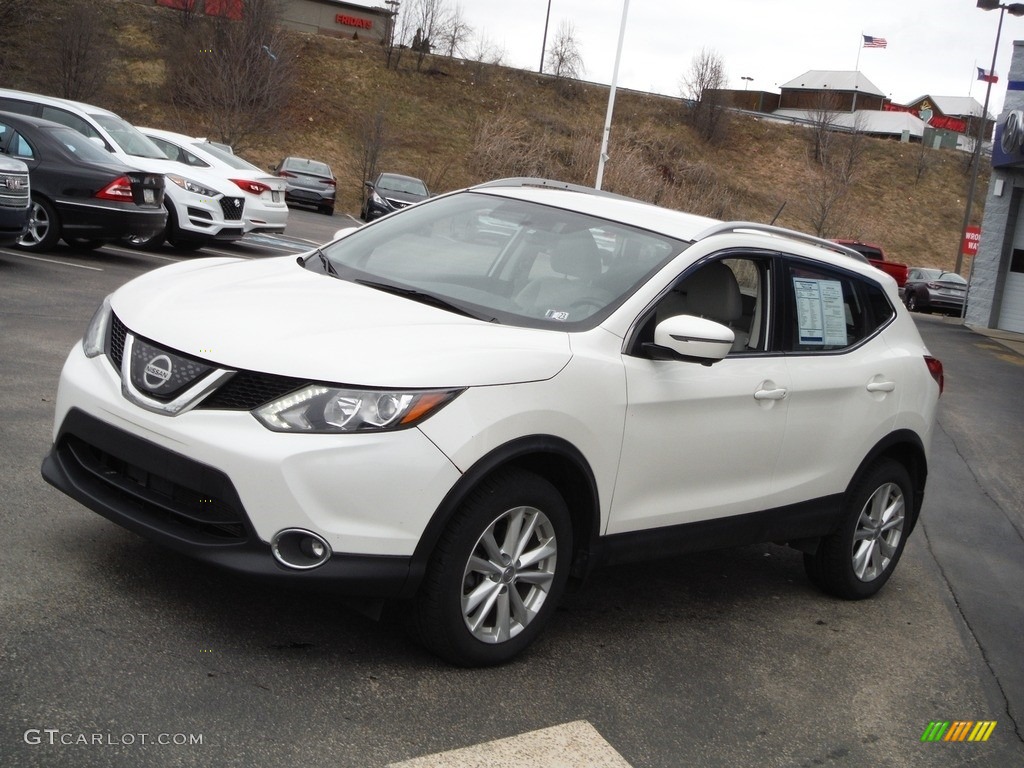 2018 Rogue Sport SV AWD - Pearl White / Light Gray photo #6