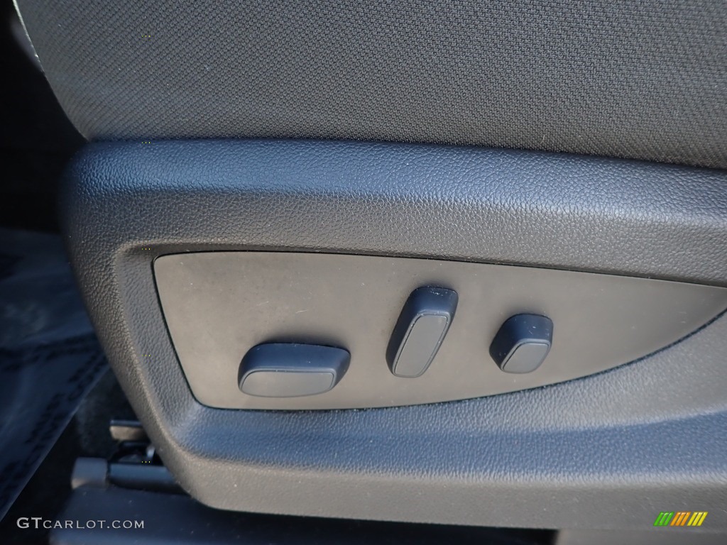 2018 Yukon SLE 4WD - Quicksilver Metallic / Jet Black photo #28