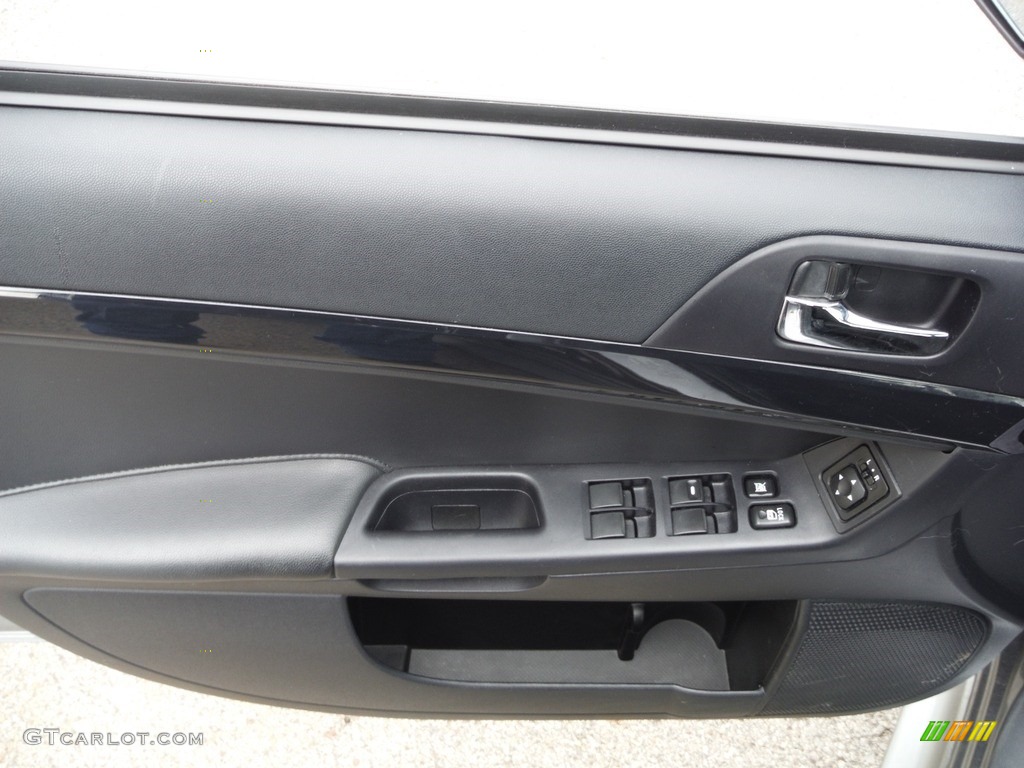 2017 Lancer LE - Mercury Gray Pearl / Black photo #10