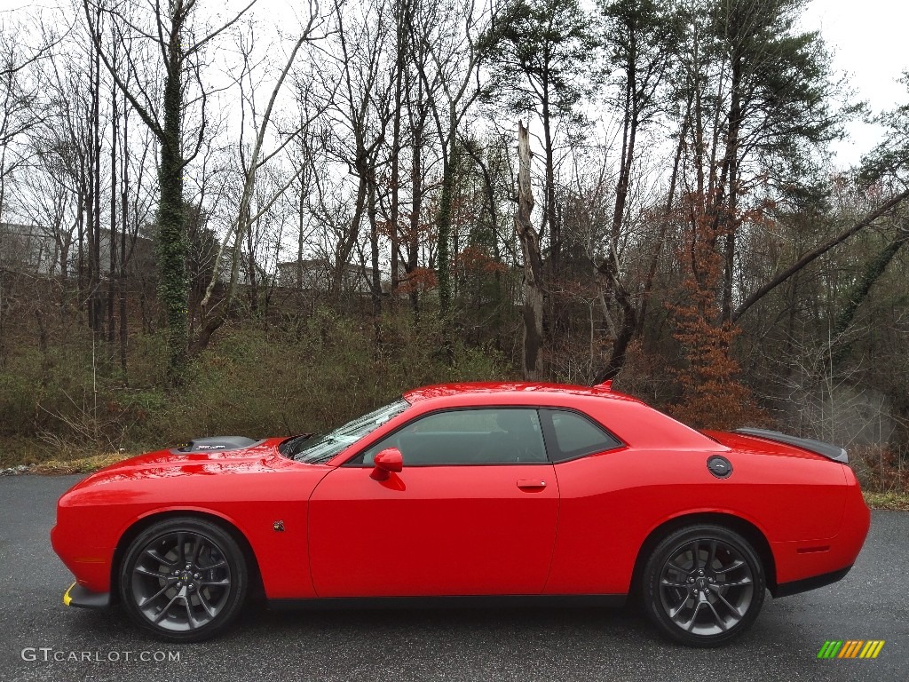 Go Mango 2022 Dodge Challenger R/T Scat Pack Shaker Exterior Photo #143874437