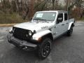 Silver Zynith - Gladiator Willys 4x4 Photo No. 2