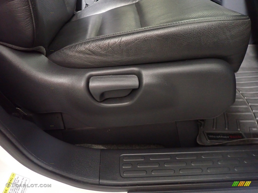 2014 Ridgeline Special Edition - White / Black photo #40